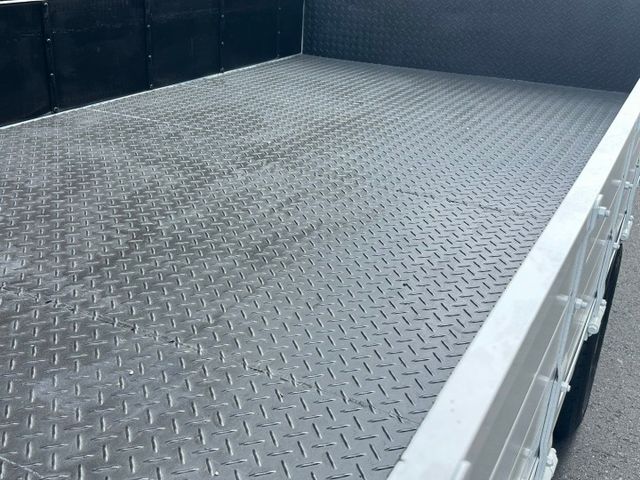 堅達貨車3.0L 長軸11.5呎 可變更載重 無尿素困擾   框式升降尾門 花板通通有 新車漲價這台更有性價比  第19張相片