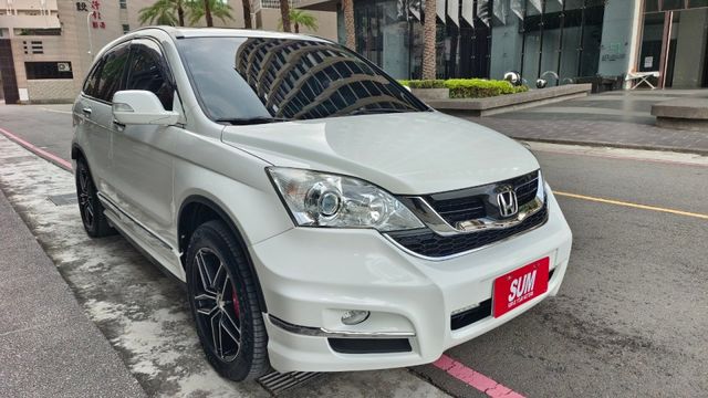 CR-V 2.4頂規 神級大空間 四輪驅動  Modulo特仕版空力套件  定速巡航  雙區恆溫  衛星導航  倒車影像  第7張相片