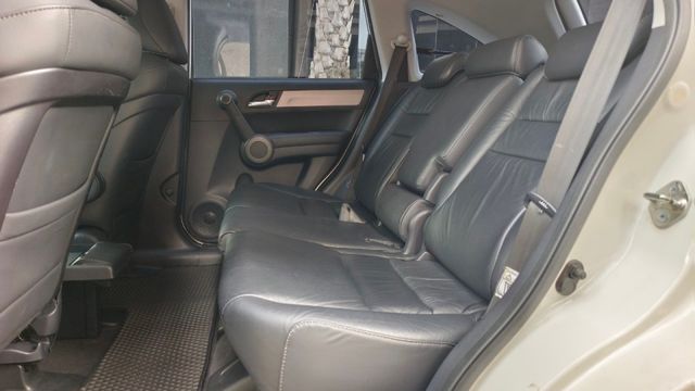 CR-V 2.4頂規 神級大空間 四輪驅動  Modulo特仕版空力套件  定速巡航  雙區恆溫  衛星導航  倒車影像  第9張相片