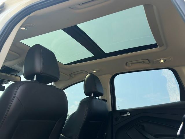 旗艦版 ikey ACC跟車 全景天窗 倒車顯影 雙區恆溫 電動後門 盲點偵測  第17張相片