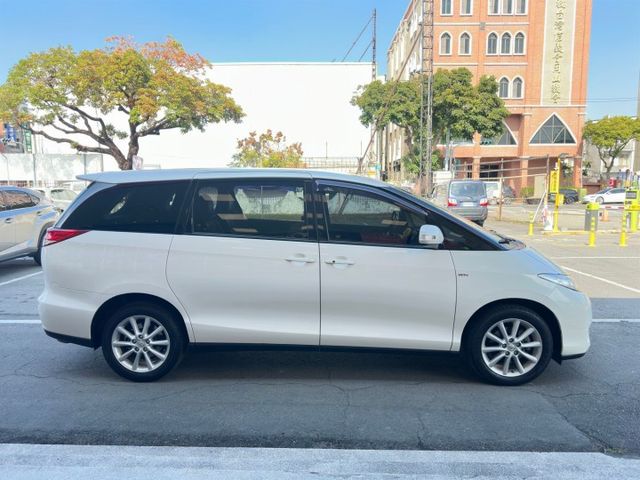 2013年PREVIA  七人座  免鑰匙啟動 電動座椅 定速 衛星導航 倒車雷達 數位電視  第6張相片