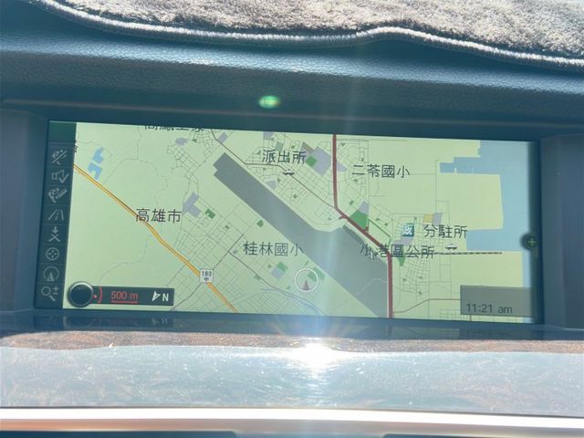 550I GT 新車價高達542萬 V8雙渦輪增壓 市面稀有的跑旅車 它有轎車的舒適感、休旅車的大空間  第12張相片