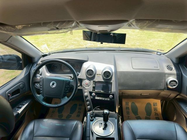 雙龍 Actyon Sports 運動版 雙廂5人座，皮卡+車頂蓋 「小貨車」低稅金 四輪驅動 2.0 柴油  第6張相片