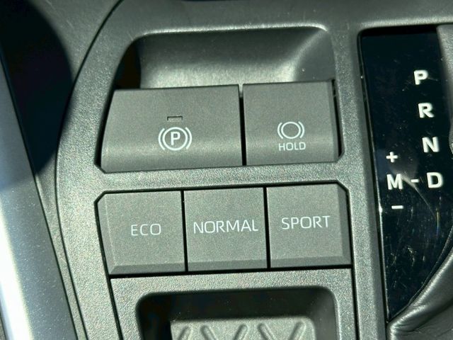 低里程僅跑1萬  RAV-4 旗艦版 升級精裝特仕 360環景/ikey/腳踢電尾門/ACC/LTA/Carplay  第17張相片