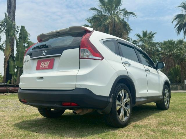CRV VTI-S 2.4 換檔撥片 衛星導航 倒車影像 雙區獨立恆溫 定速 循跡防滑  第5張相片