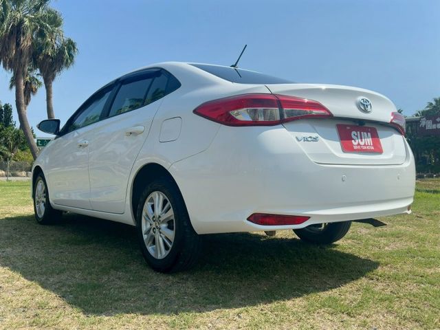 TOYOTA 小改款 VIOS  雙安全氣囊 循跡防滑 電動收折 倒車影像  第4張相片