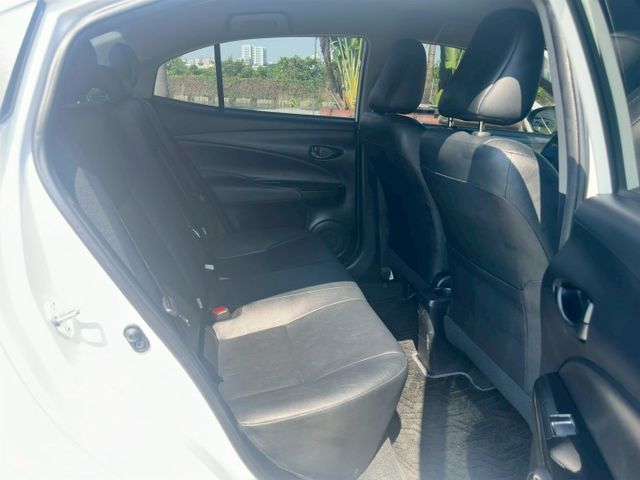 TOYOTA 小改款 VIOS  雙安全氣囊 循跡防滑 電動收折 倒車影像  第10張相片
