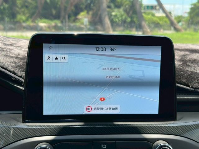 22年 KUGA ST-Line X版  ACC 車道置中 HUD 全景 電尾 環景 盲點  AWD 電子後視鏡  第12張相片