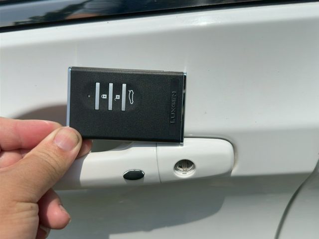 16年 U6 1.8 ECO 魅力型 I-KEY 天窗 導航 換檔快撥 360環景  第5張相片