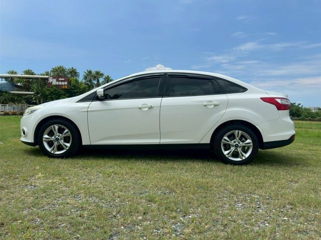 便宜代步車 定速/前霧燈/分區恆溫/倒車影像  歡迎來店賞車  第4張相片