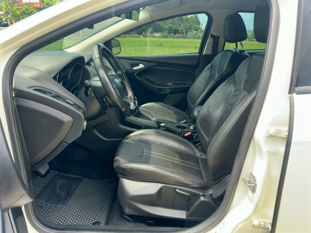 便宜代步車 定速/前霧燈/分區恆溫/倒車影像  歡迎來店賞車  第11張相片