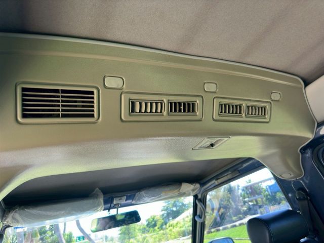 8人座廂型車 /巡跡防滑/倒車雷達/前霧燈/雙安全氣囊  第8張相片