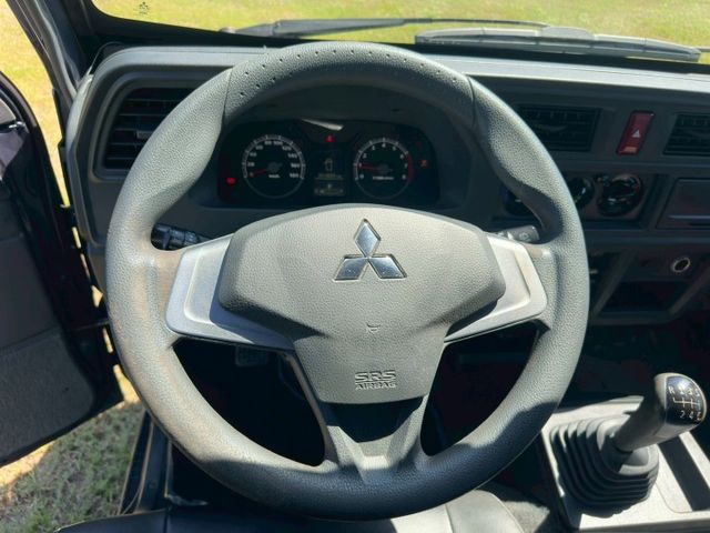 8人座廂型車 /巡跡防滑/倒車雷達/前霧燈/雙安全氣囊  第10張相片