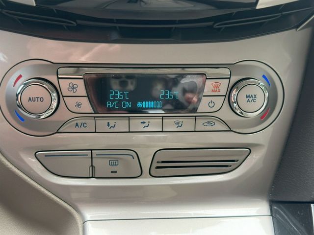 8萬里程 一手車  便宜代步車 定速、天窗、恆溫  歡迎來店賞車  第13張相片