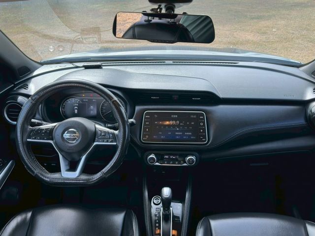 智行旗艦版  一手車  IKEY  環景影像 定速 LED頭燈 盲點 CarPlay  第9張相片