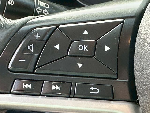 智行旗艦版  一手車  IKEY  環景影像 定速 LED頭燈 盲點 CarPlay  第16張相片