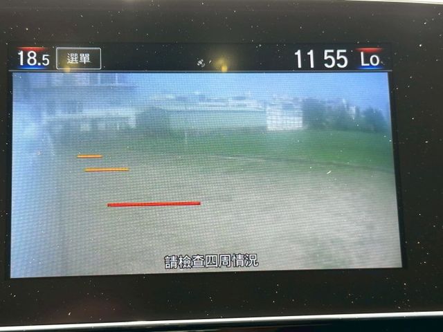 頂級 S版 原版件 ACC/盲點/定速/換檔撥片/車道影像輔/無線充電座/感應式電動尾門/雙前座電動座椅  第13張相片