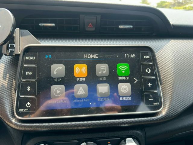 Kicks 小型休旅車  靈巧車身  省油  安全性高  第14張相片