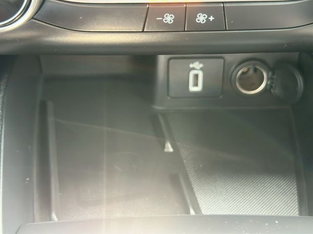 〝正ST〞擁有280匹馬力 全車原版件  ~ 賞車專線0916330581~  第17張相片