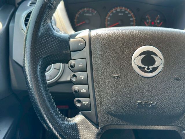 雙廂五人座 皮卡  4WD  工作、露營都實用  定速 方向盤換檔鍵   安卓機 倒車影像 衛星導航  第17張相片