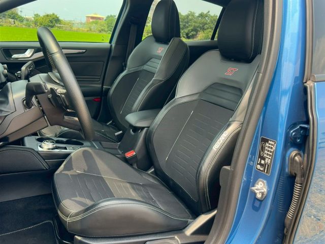 〝正ST〞擁有280匹馬力 全車原版件  ~ 賞車專線0916330581~若無舊換新 售價88.8萬  第7張相片