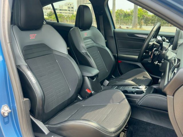 〝正ST〞擁有280匹馬力 全車原版件  ~ 賞車專線0916330581~若無舊換新 售價88.8萬  第9張相片