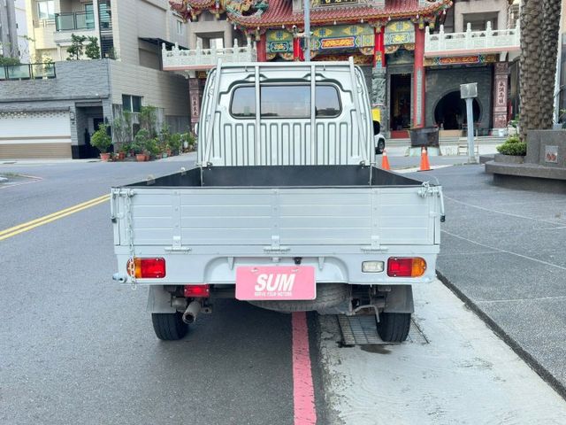 發財小貨車 1.3CC 可改裝行動餐車 創意市集商機無限 可貸款輕鬆繳 月付4000元  第2張相片