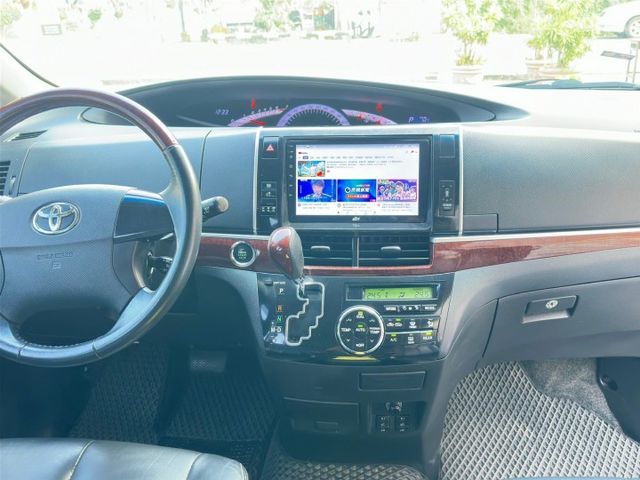 2013年PREVIA  七人座  免鑰匙啟動 電動座椅 定速 衛星導航 倒車雷達 數位電視  第12張相片