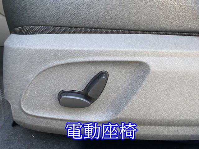 實車實價，優質代步車，車況好氣氛佳，定速、電動椅、恆溫  第11張相片