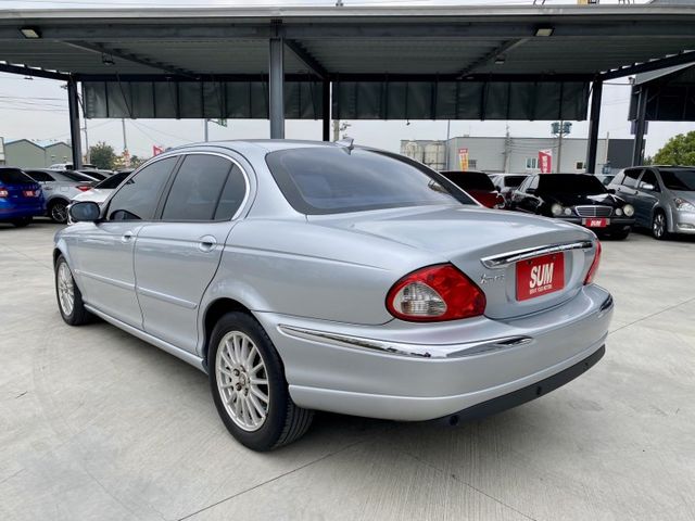 實車在店 2006 捷豹 X-TYPE 2.1 經典車款，車美氣氛佳  第4張相片