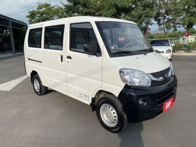 實車實價，保固不另加價。菱利 1.3 無菸車 內裝乾淨，雙認證 全車原版件  第2張相片
