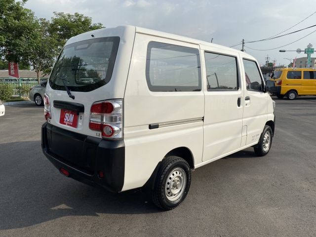實車實價，保固不另加價。菱利 1.3 無菸車 內裝乾淨，雙認證 全車原版件  第3張相片