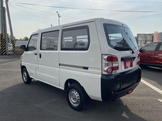 實車實價，保固不另加價。菱利 1.3 無菸車 內裝乾淨，雙認證 全車原版件  第4張相片