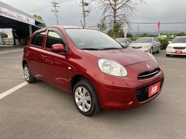 雙認證、實車實價、保固不另加價。MARCH 省油小車、僅跑6萬 車況新，有盲點、多功能影音、導航、倒車影像  第2張相片