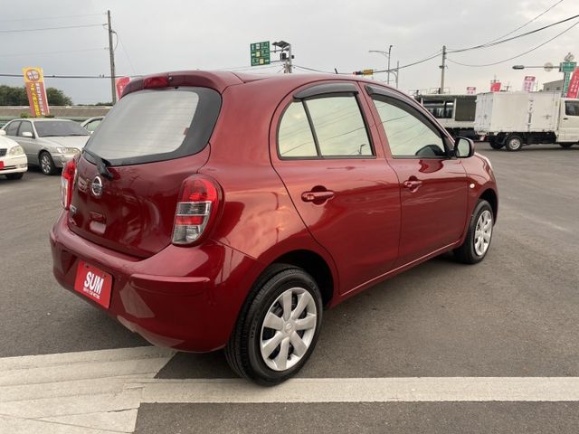 雙認證、實車實價、保固不另加價。MARCH 省油小車、僅跑6萬 車況新，有盲點、多功能影音、導航、倒車影像  第3張相片
