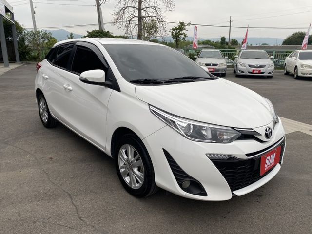 雙認證、保固不另加價。大鴨 省油小車，LED日行燈、藍芽音樂、電動後視鏡、光感應頭燈  第2張相片