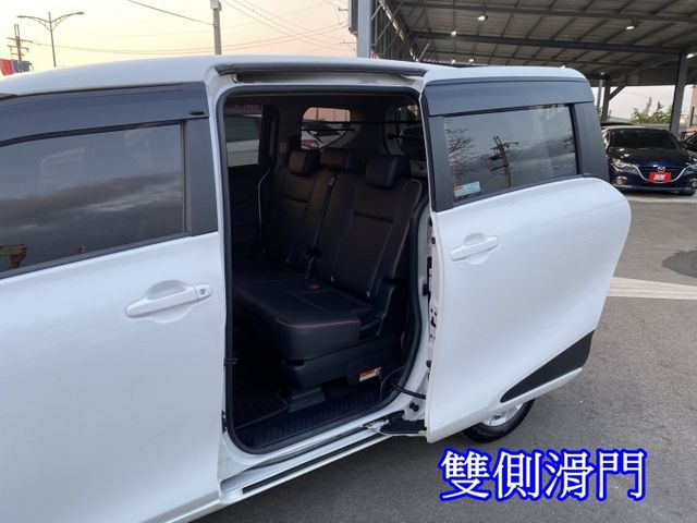 雙認證、實車實價、保固不另加價。SIENTA 1.8  一手車、原廠保養、僅跑3萬多，車況就像新車  第12張相片