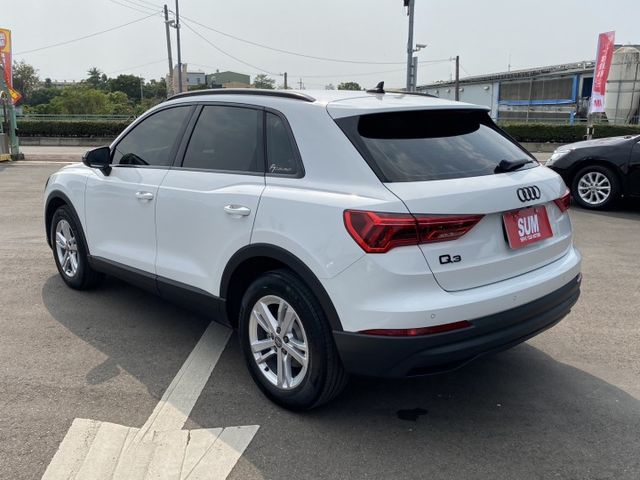 AUDI Q3 雙認證，實車實價，ACC跟車、車道偏移、雙電動椅、電動尾門  第4張相片