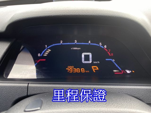 雙認證、實車實價、保固不另加價。Luxgen S5 1.8 僅跑7萬，天窗、恆溫、抬頭顯示器  第8張相片