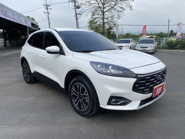雙認證、保固不加價，2021年式 KUGA 1.5 里程6萬，免鑰匙、ACC跟車、盲點偵測、Apple carpaly  第2張相片