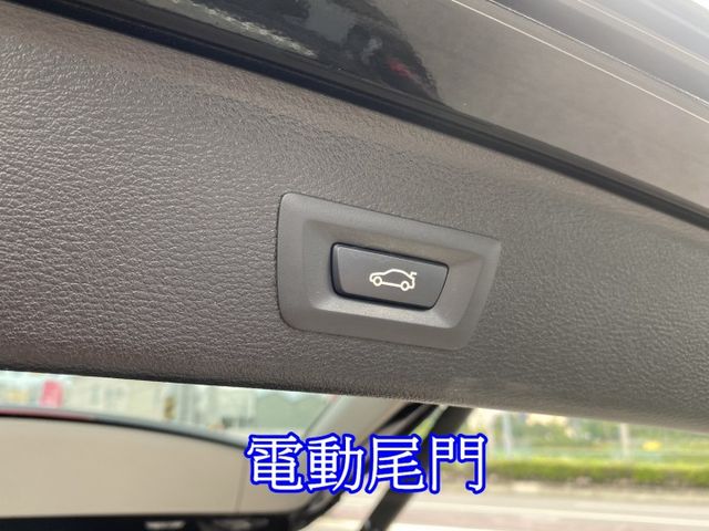 雙認證、原版件，稀有柴油 X3 20d ，實跑11萬，免鑰匙、全景天窗、電動尾門、定速、雙電動座椅  第12張相片