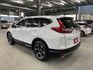雙認證、原版件、保固不另加價。CRV 1.5 實跑6萬，ACC跟車、車道偏移、衛星導航、換檔快撥  第4張縮圖