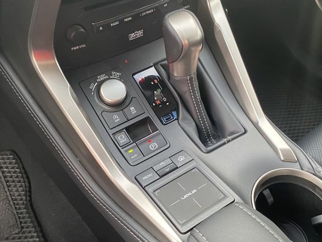 雙認證、原版件、實車實價。NX200t 旗艦版~天窗、環景影像、冷熱通風椅、導航、電尾門  第10張相片