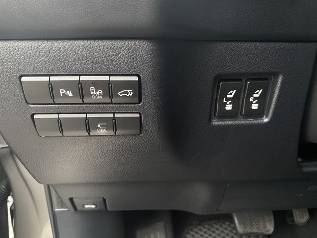 雙認證、原版件、實車實價。NX200t 旗艦版~天窗、環景影像、冷熱通風椅、導航、電尾門  第12張相片