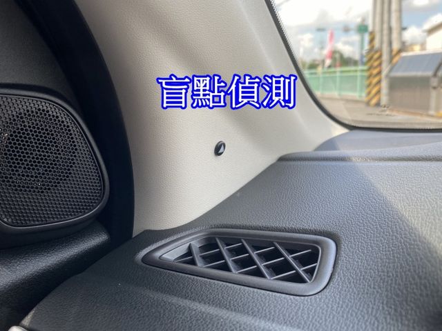 雙認證、實車實價、保固不另加價。僅跑7萬公里，大螢幕安卓機、盲點偵測、換檔撥片  第11張相片