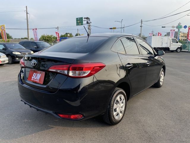 雙認證、全車原版件、實車實價、保固不另加價。2021 VIOS 省油代步車，僅跑4萬公里 車況新  第3張相片