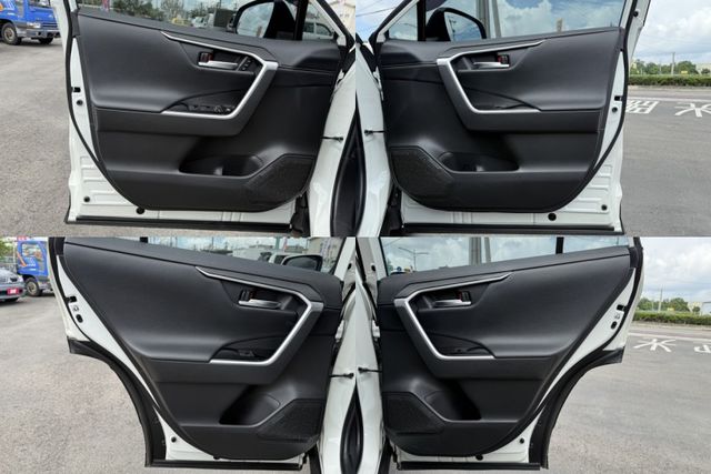 雙認證、原版件、實車實價，保固不另加價。2020 RAV4 環景影像、電尾門、電動椅、免鑰匙、恆溫  第15張相片