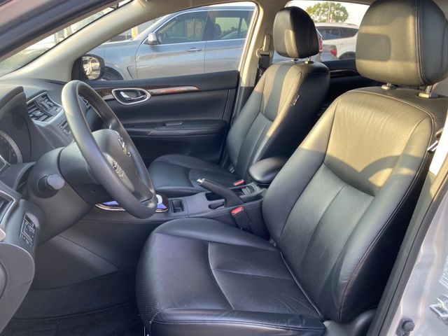 雙認證、原版件、實車實價。豪華版~免鑰匙、定速、分區恆溫、安卓機  第6張相片