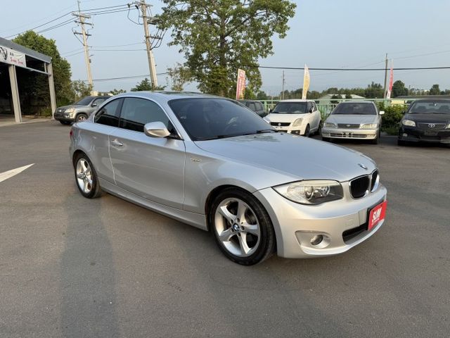 雙認證、原版件、實車實價。稀有雙門跑車118d 柴油  第2張相片