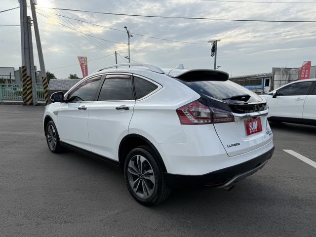 雙認證、實車實價、保固不另加價。魅力型~免鑰匙、環景、安卓機、carplay、定速、換檔撥片  第4張相片